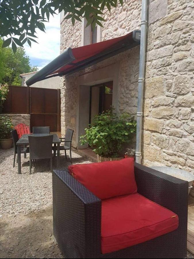 Magnifique villa dans un écrin de verdure. Mas-des-Cours Extérieur photo